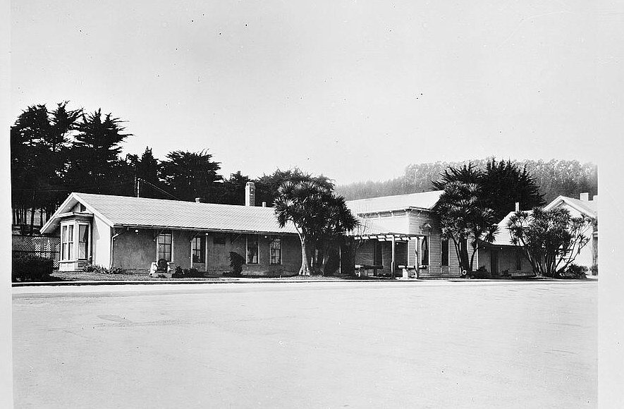 Black-and-white survey photograph of the Commandancia building on Moraga Avenue at the Presidio of San Francisco