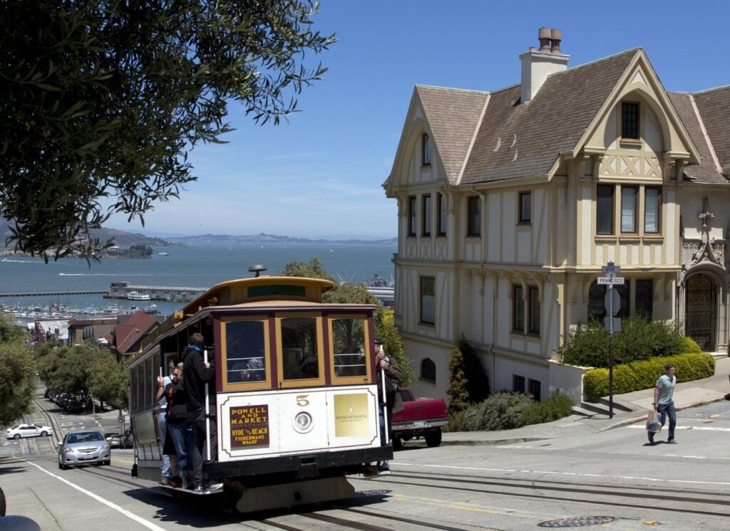 A cable car on Hyde Street in San Francisco, 2012